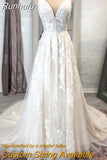 Elegant Light Champagne A-Line Lace Appliques Wedding Dress V-Neck Sleeveless Beading Bridal Gown Ivory Spagetti Straps Open
