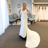 Simple Mermaid Satin Wedding Dresses Square Neck Bridal Gowns Backless With Buttons Brides Dress Robes de mariée