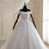 Dress 2023 The Elegant Boat Neck Ball Gown Off The Shoulder Princess Luxury Lace Embroidery Wedding Dresses
