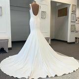 Simple Mermaid Satin Wedding Dresses Square Neck Bridal Gowns Backless With Buttons Brides Dress Robes de mariée