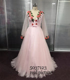 Full Beads Long Evening Dresses Lace Appliques 3D Flowers V-Neckline Full Sleeves Floor Length Evening Formal Party Gowns