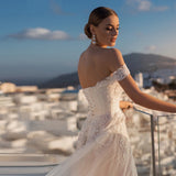Lace Appliques A-Line Sweetheart Wedding Dresses 2023 Off The Shoulder Backless Tulle Beach Bridal Gown Sweep Train
