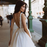 Elegant Long V-Neck Wedding Gowns Sleeveless Appliques Flowy Tulle Backless Bridal Dresses Sexy Wedding Dress For Women