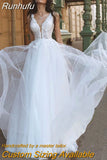 Elegant Long V-Neck Wedding Gowns Sleeveless Appliques Flowy Tulle Backless Bridal Dresses Sexy Wedding Dress For Women